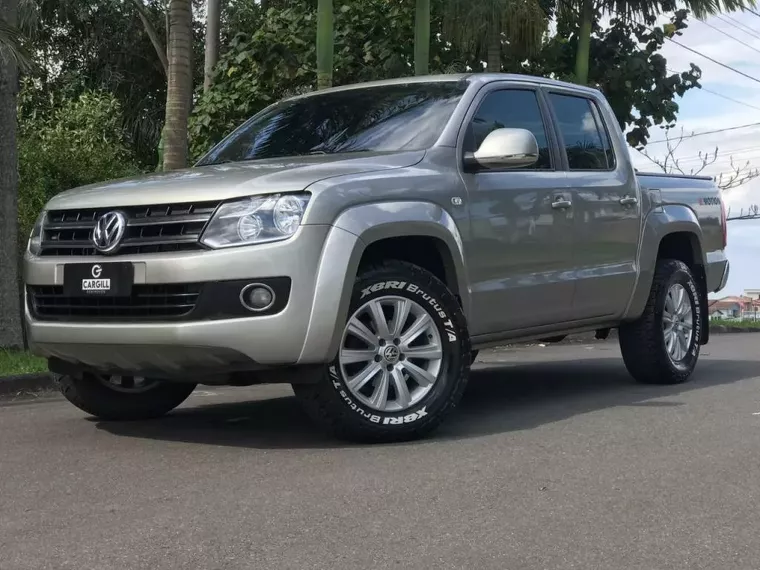 Volkswagen Amarok Prata 4