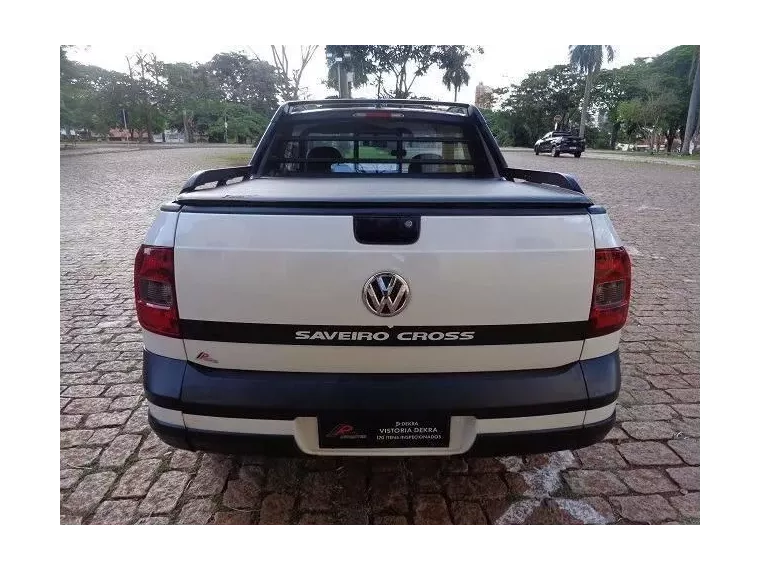 Volkswagen Saveiro Branco 7