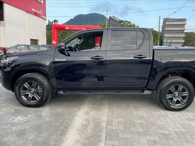 Toyota Hilux Preto 6