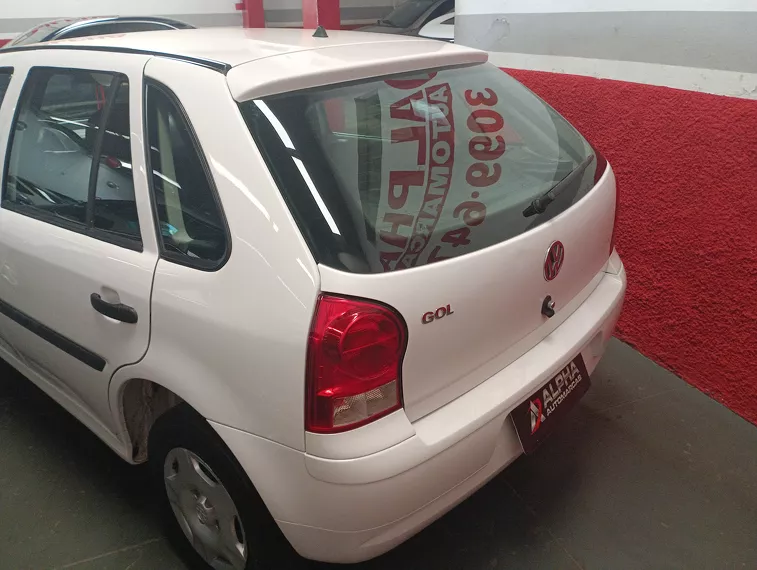 Volkswagen Gol Branco 15