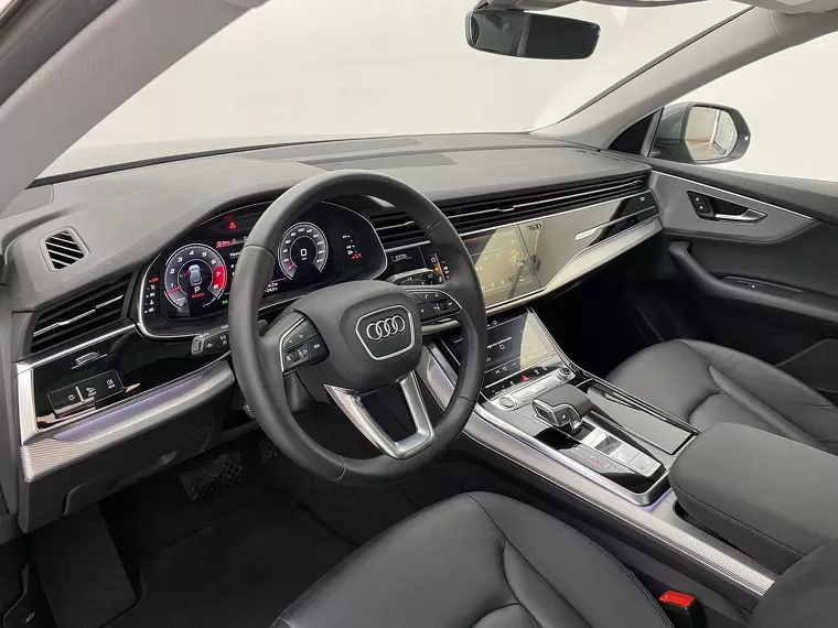 Audi Q8 Cinza 20