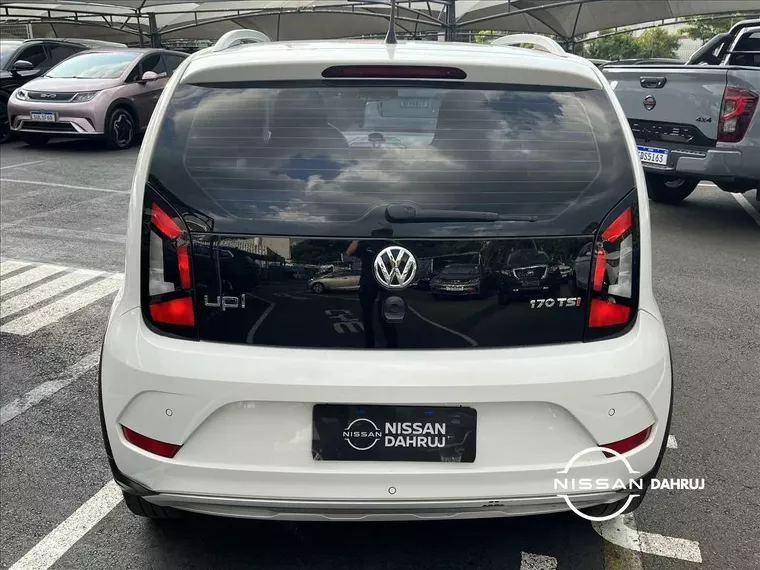 Volkswagen UP Branco 17