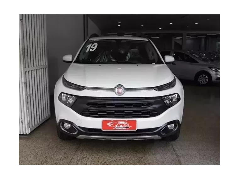 Fiat Toro Branco 5