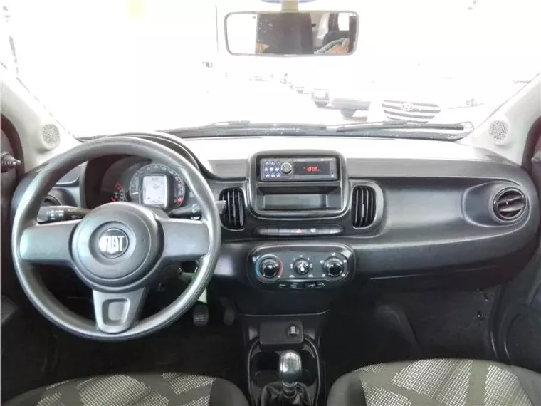 Fiat Mobi Prata 7