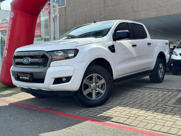 Ford Ranger 2.0 TURBO DIESEL CD XLS 4X2 AUTOMÁTICO 2018