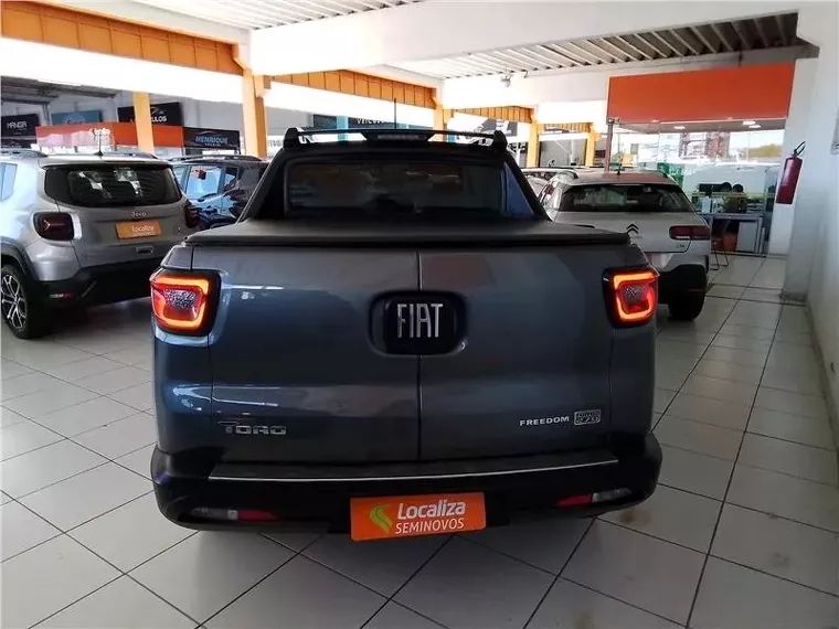 Fiat Toro Cinza 5