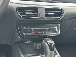 Volkswagen Cross UP