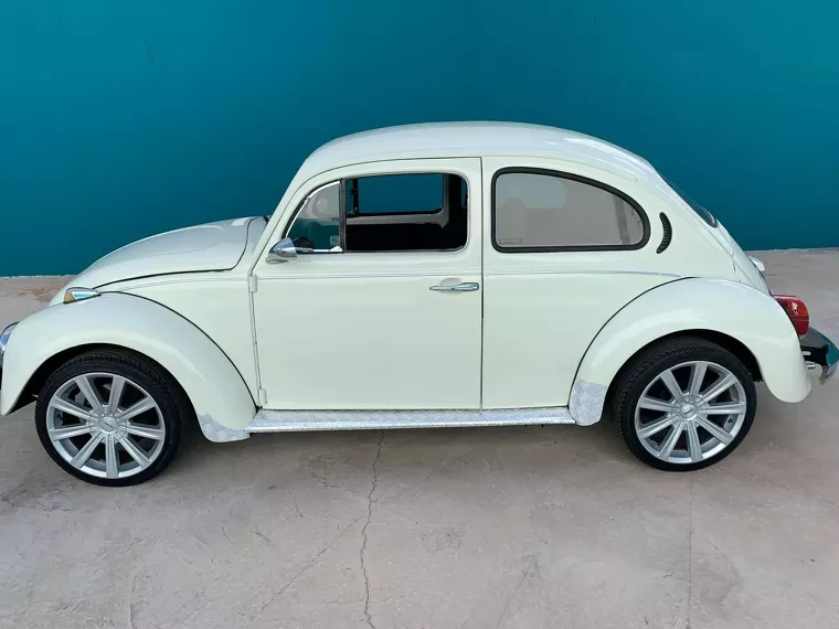 Volkswagen Fusca Branco 1