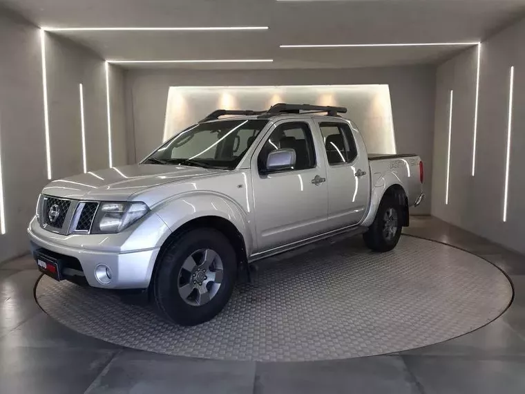 Nissan Frontier Prata 10