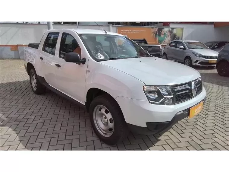 Renault Duster Oroch Branco 7