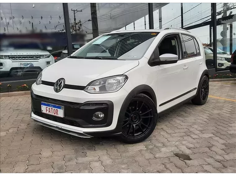 Volkswagen Cross UP Branco 9