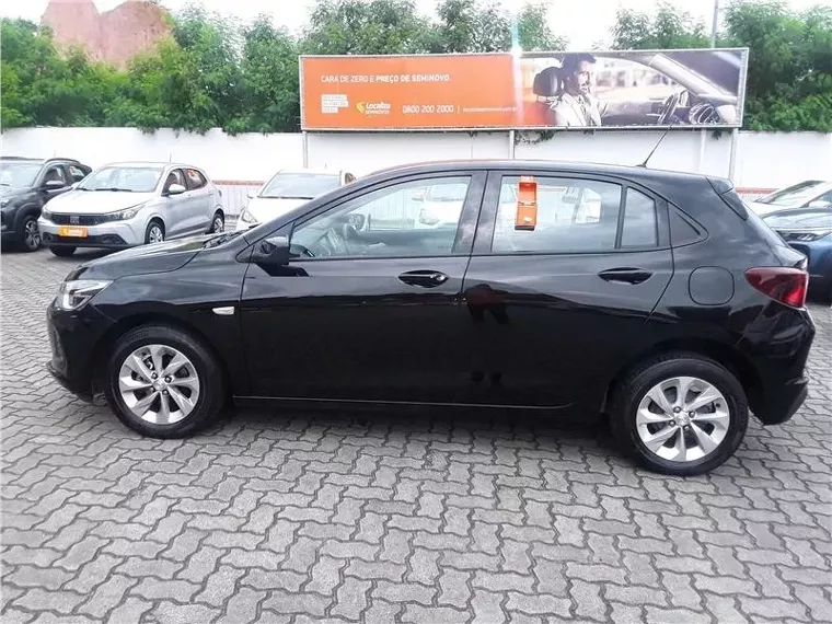 Chevrolet Onix Preto 3