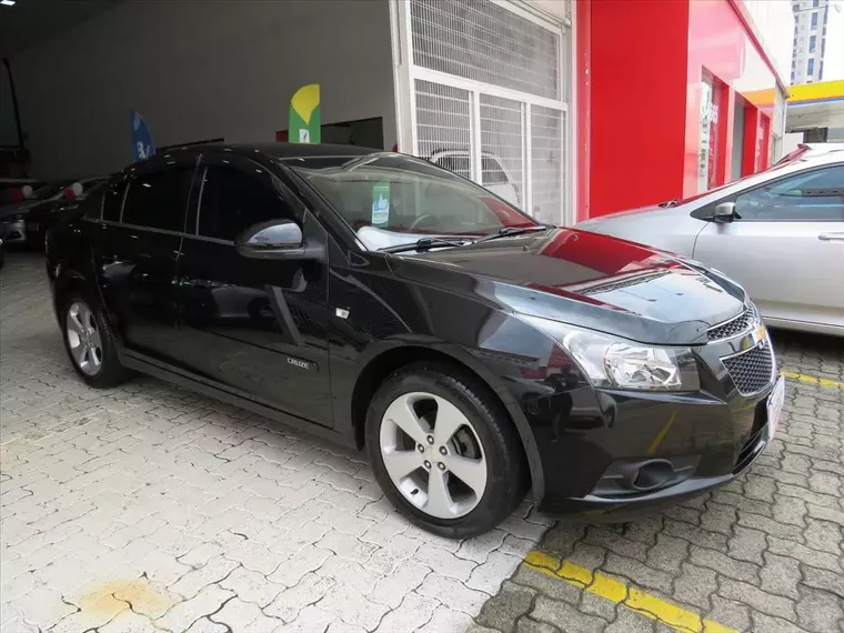 Chevrolet Cruze Preto 4