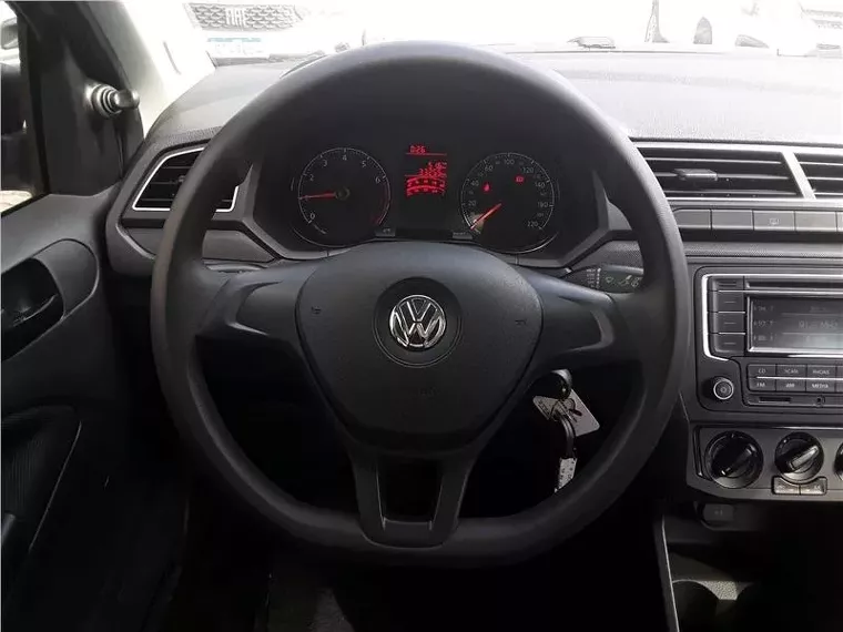 Volkswagen Voyage Prata 4