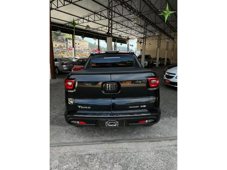 Fiat Toro Preto 5