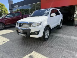 Toyota Hilux SW4