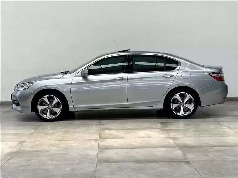 Honda Accord Prata 12