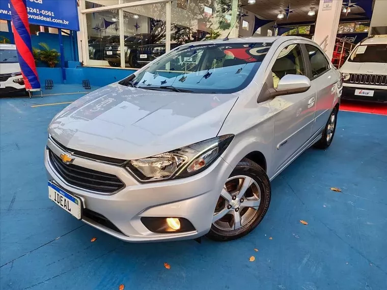 Chevrolet Prisma Prata 1