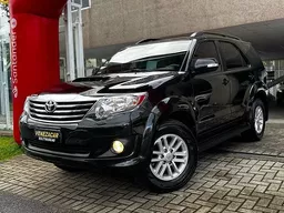 Toyota Hilux SW4