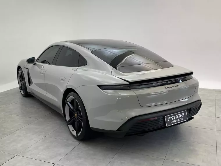 Porsche Taycan Cinza 8