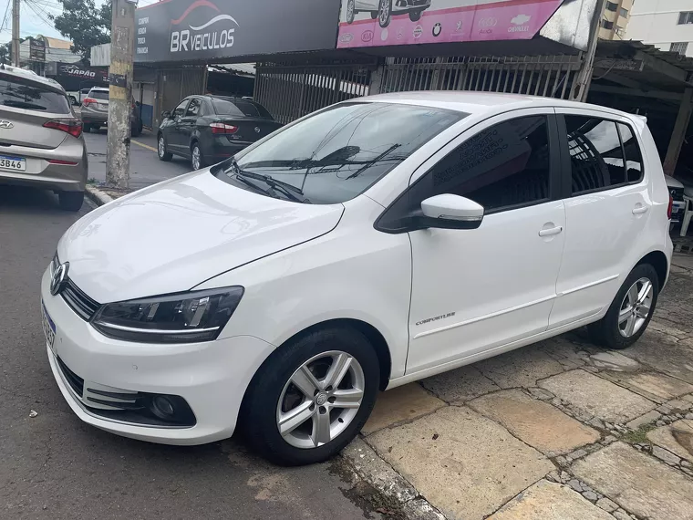 Volkswagen Fox Branco 14