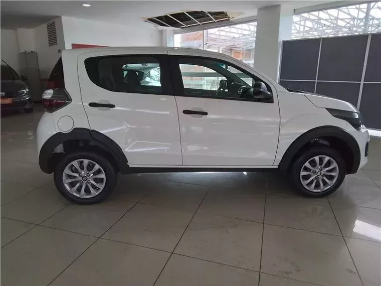 Fiat Mobi Branco 6