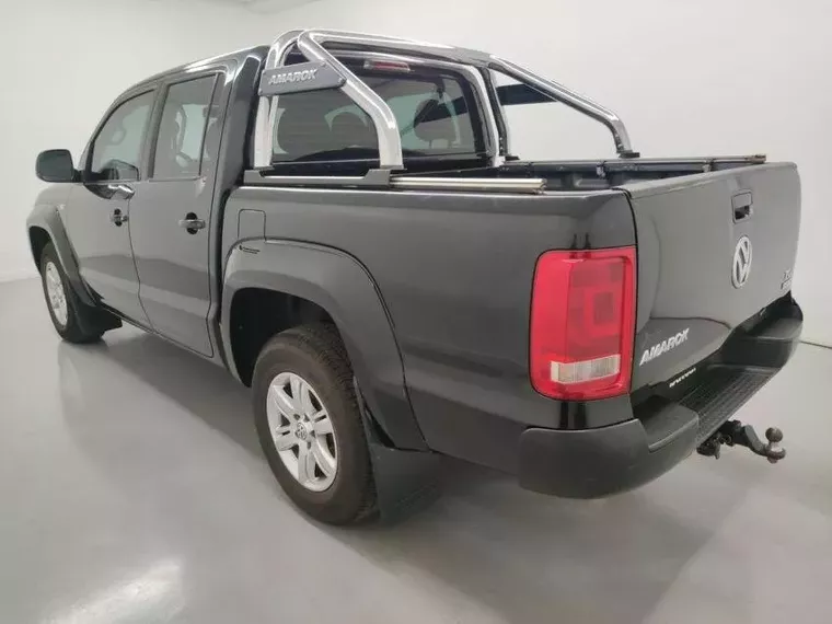 Volkswagen Amarok Preto 15