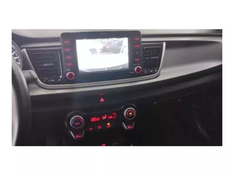 KIA Stonic Cinza 7