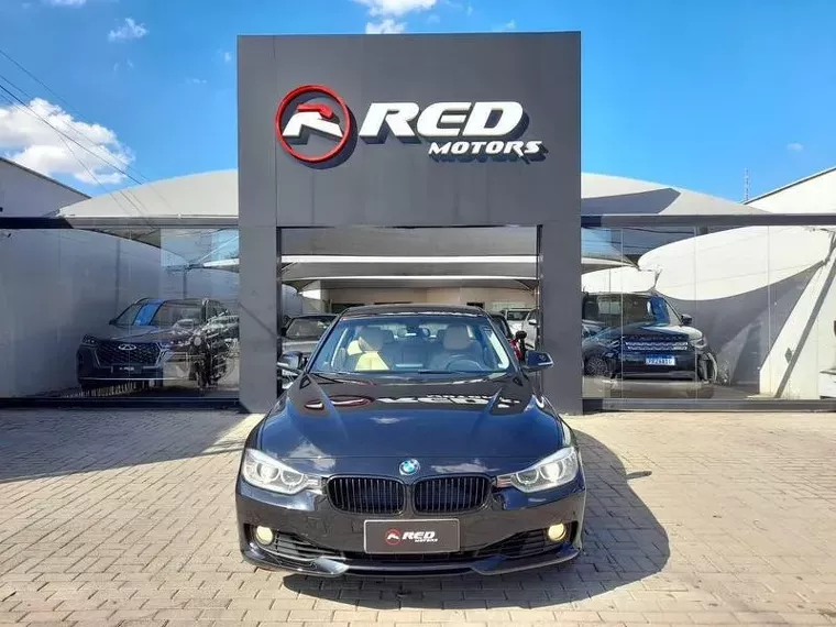 BMW 320i Preto 9