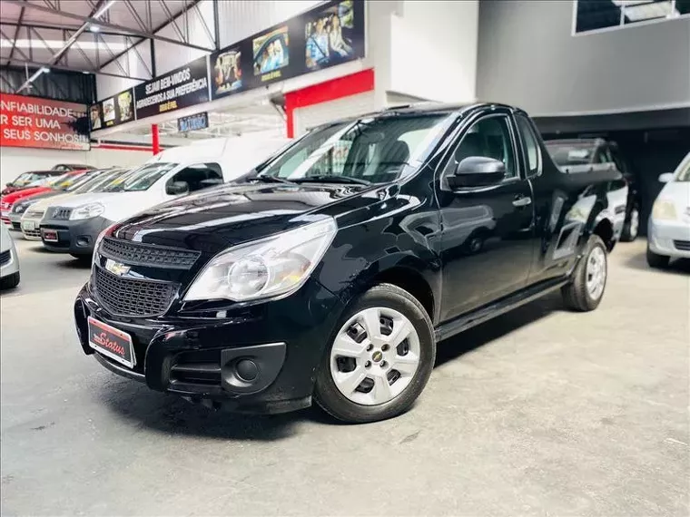 Chevrolet Montana Preto 12