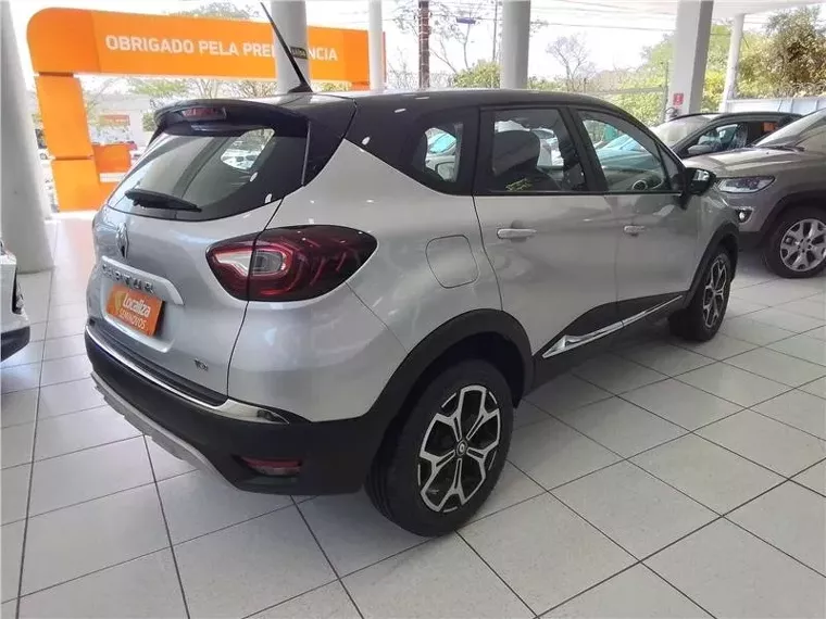 Renault Captur Prata 11