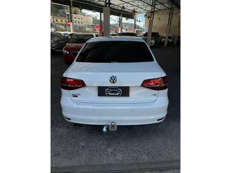 Volkswagen Jetta Branco 2