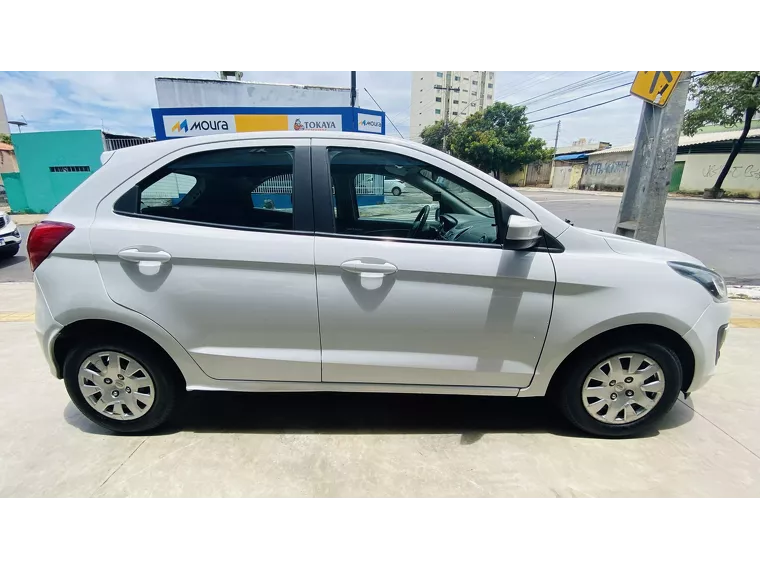 Ford KA Branco 9