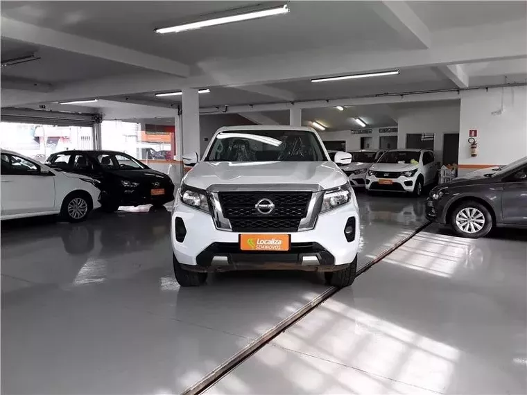 Nissan Frontier Branco 7