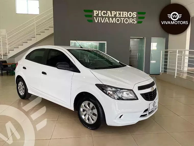 Chevrolet Onix Branco 5