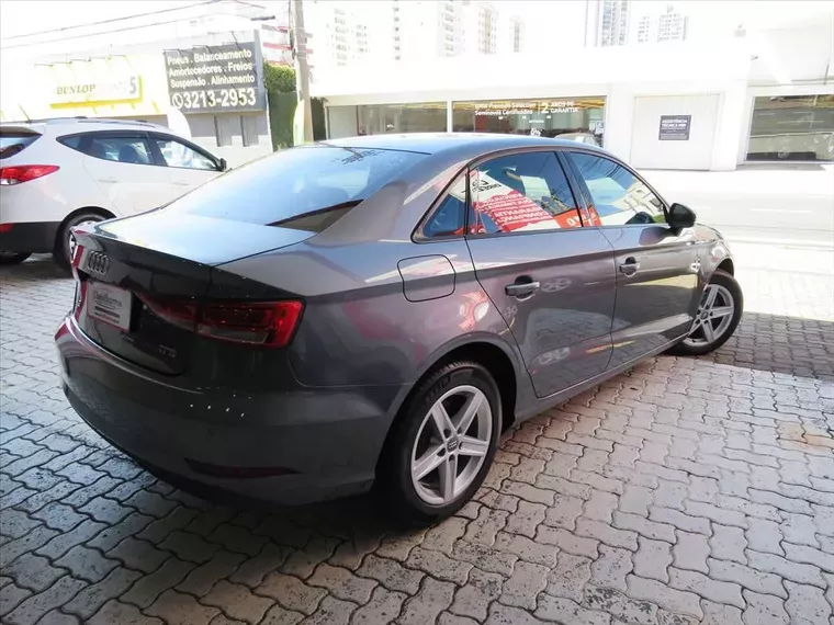 Audi A3 Cinza 11