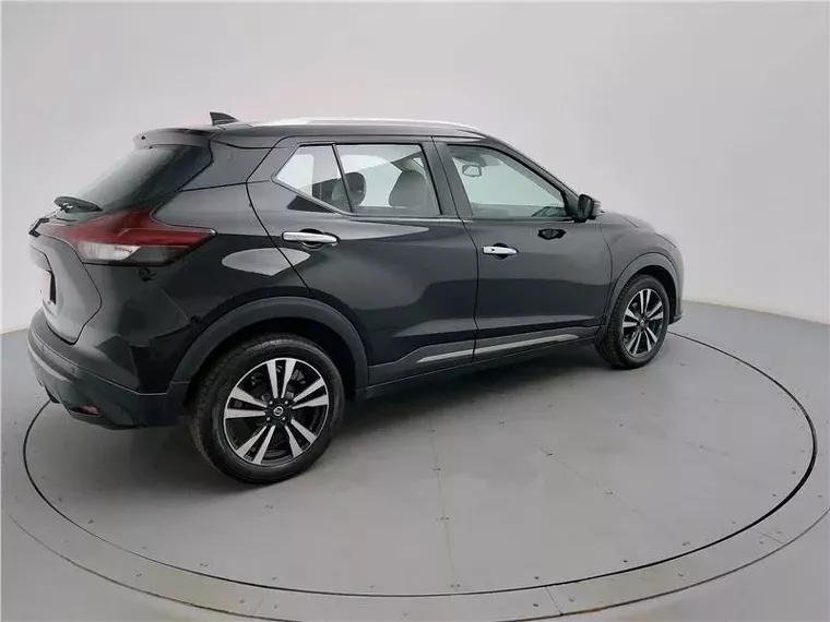 Nissan Kicks Preto 6