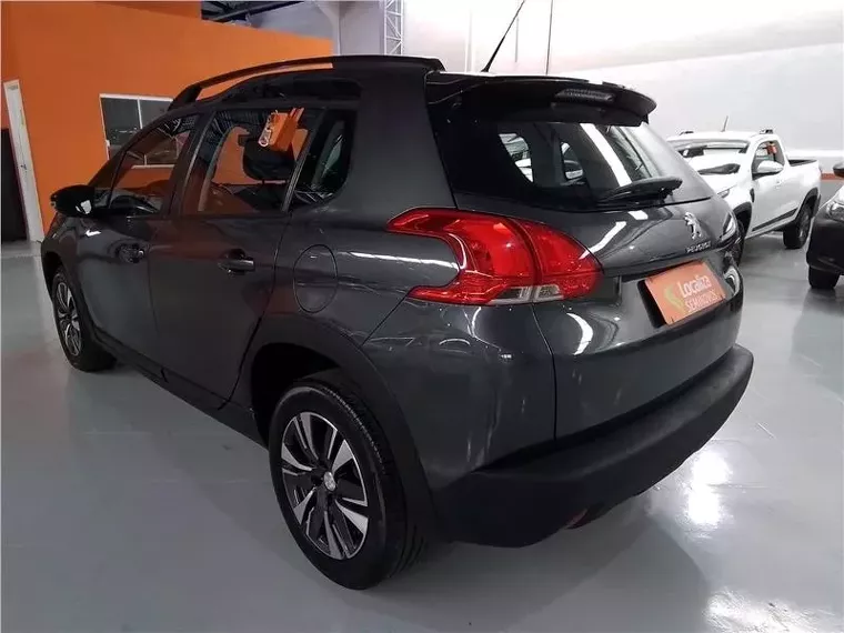 Peugeot 2008 Cinza 7