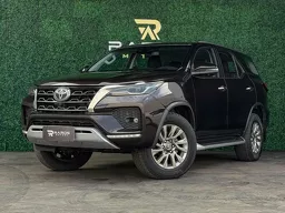 Toyota Hilux SW4