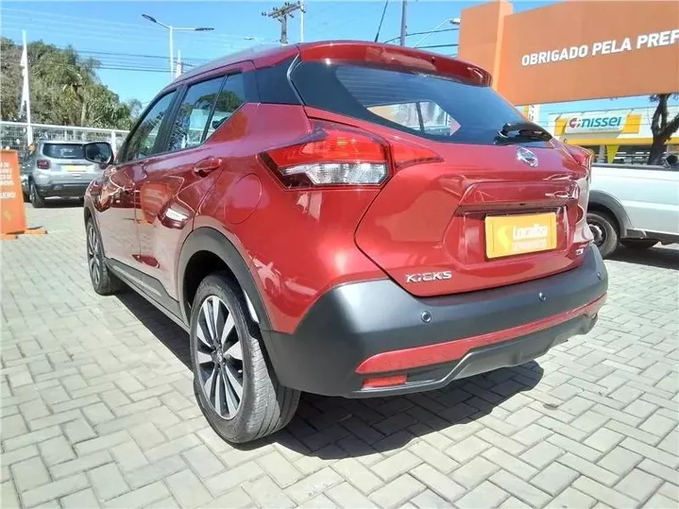 Nissan Kicks Vermelho 2