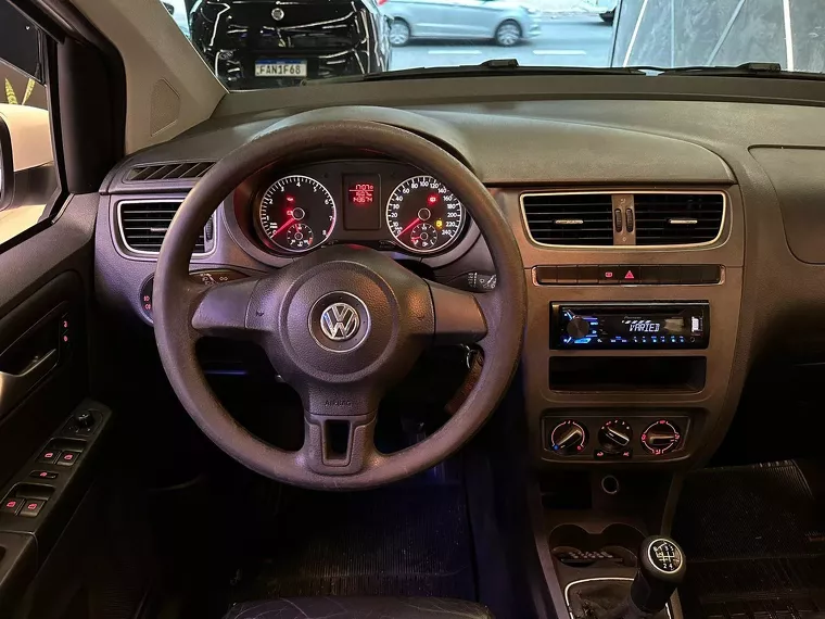 Volkswagen Fox Branco 12