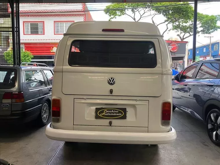 Volkswagen Kombi Branco 3