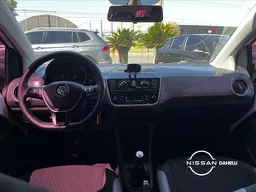 Volkswagen Cross UP