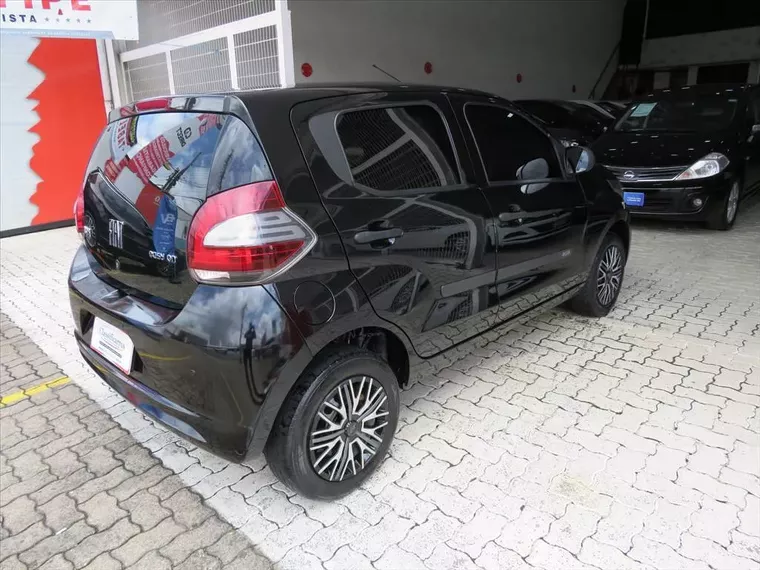 Fiat Mobi Preto 3