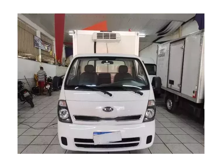 KIA Bongo Branco 2