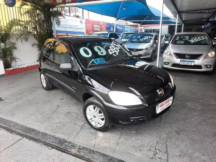 Chevrolet Celta Preto 27