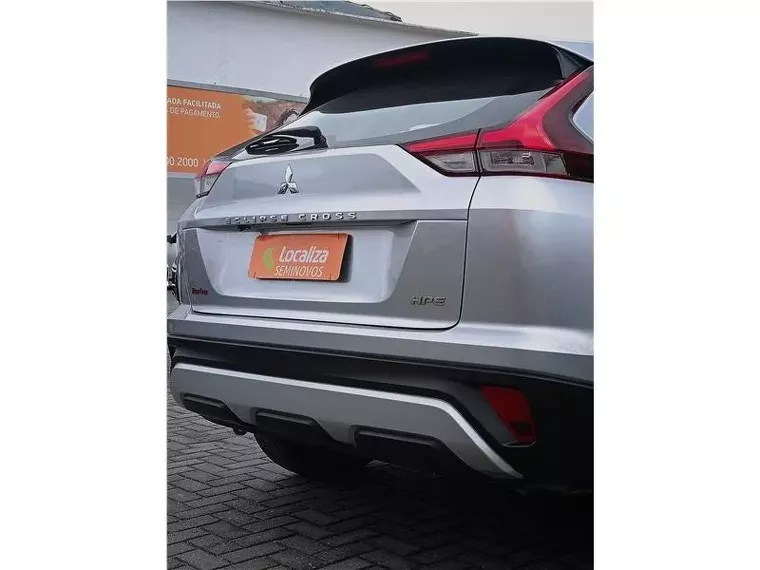 Mitsubishi Eclipse Cross Prata 14