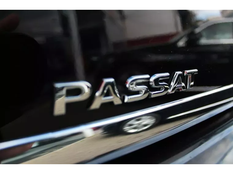 Volkswagen Passat Preto 9