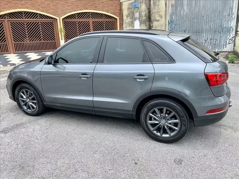 Audi Q3 Cinza 7