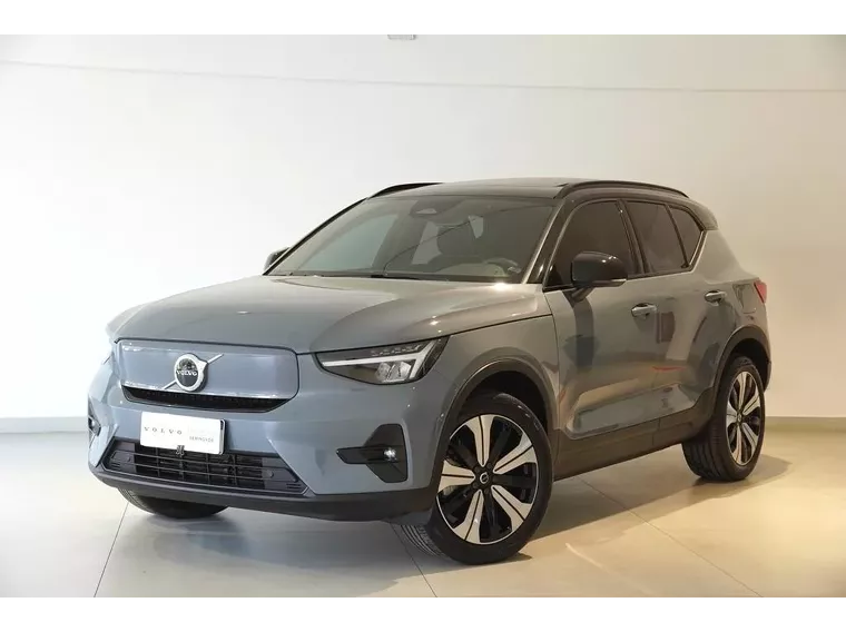 Volvo XC40 Cinza 10